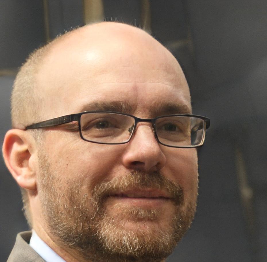 Miguel Torres - Consultor Financiero